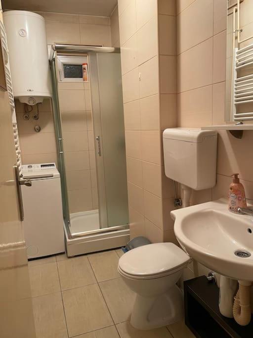 Bg Sunflower Apartment Белград Екстериор снимка