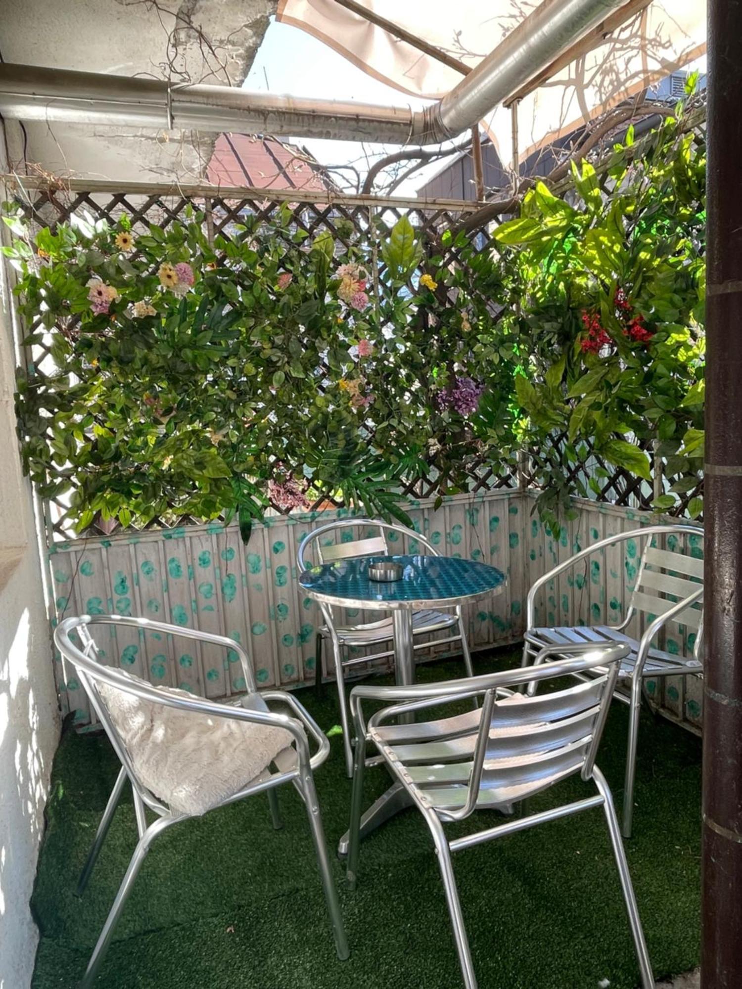 Bg Sunflower Apartment Белград Екстериор снимка